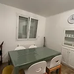 Prázdninový dům Agreable Maison De Village Avec Terrasse Vinca