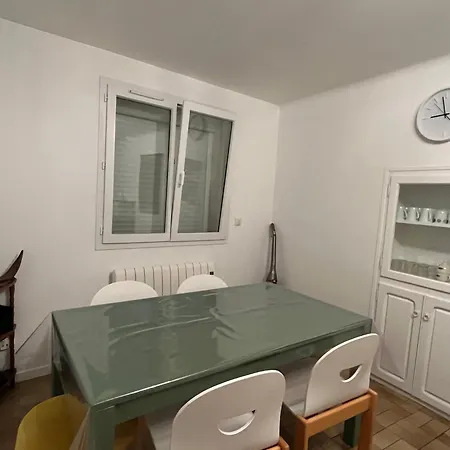 Holiday home Agreable Maison De Village Avec Terrasse Vinca