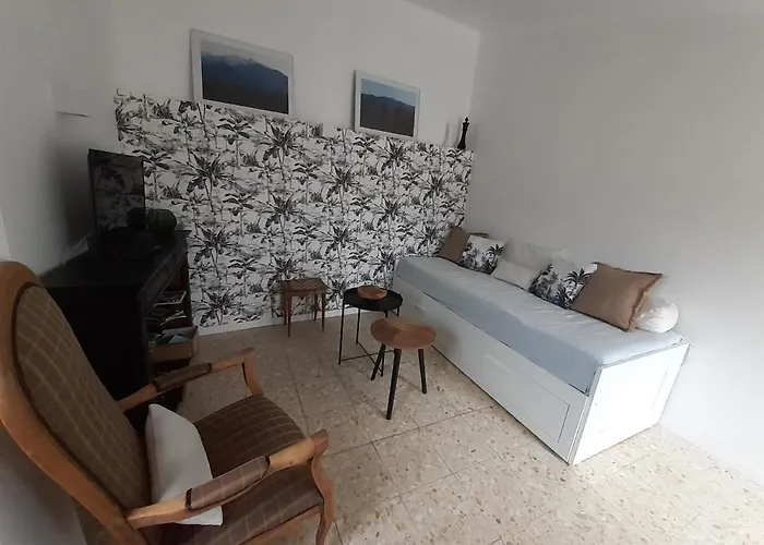 Agreable Maison De Village Avec Terrasse Feriehus