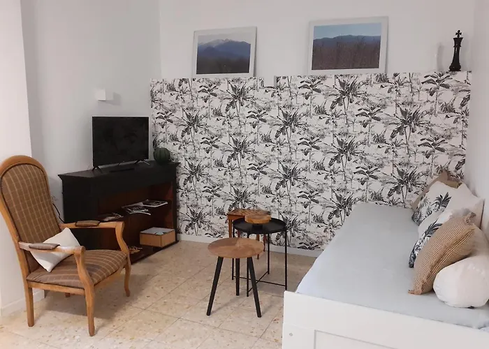 Agreable Maison De Village Avec Terrasse Feriehus *