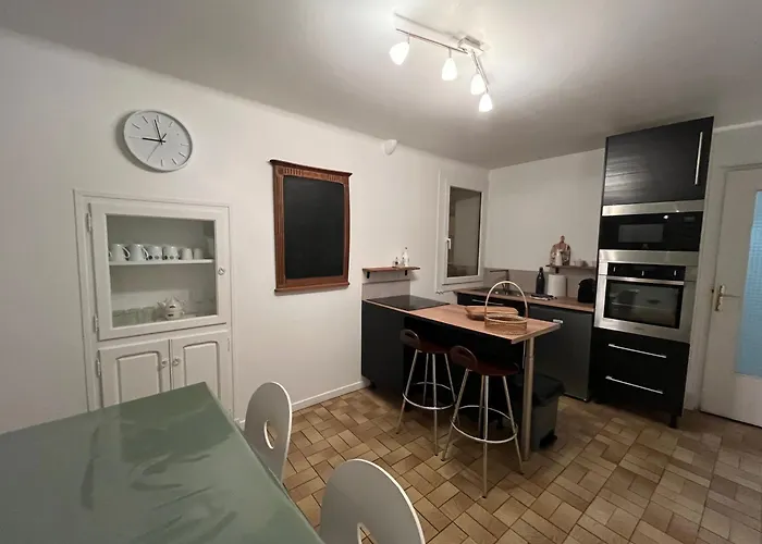 Agreable Maison De Village Avec Terrasse Feriehus *